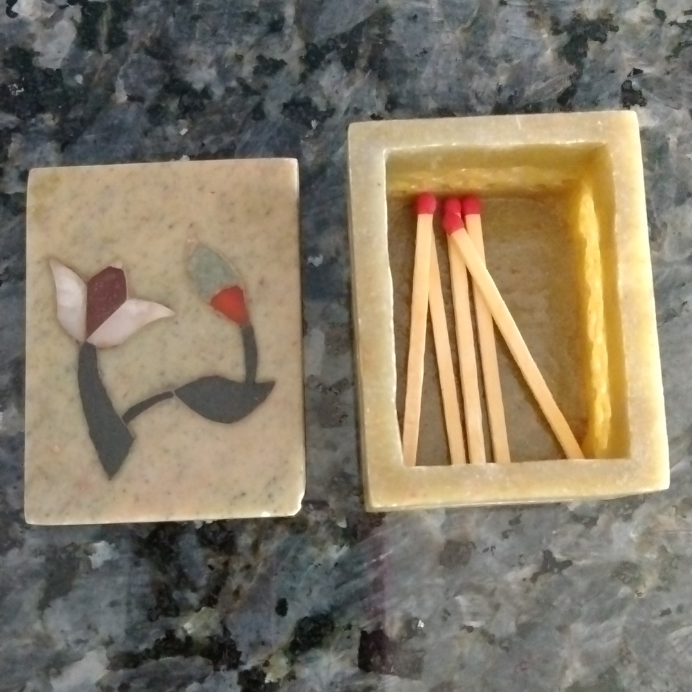Jade match box / incense box